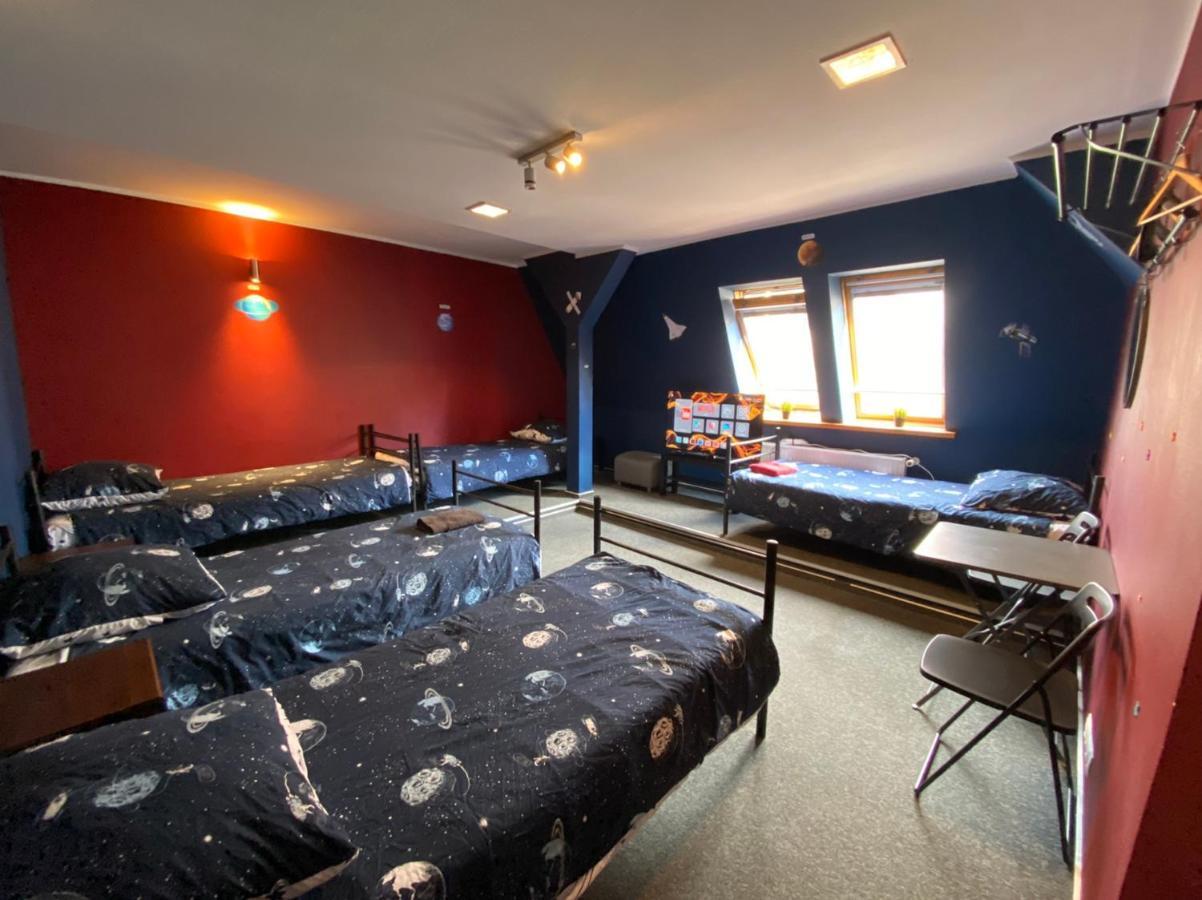 Hostel Galaxy *